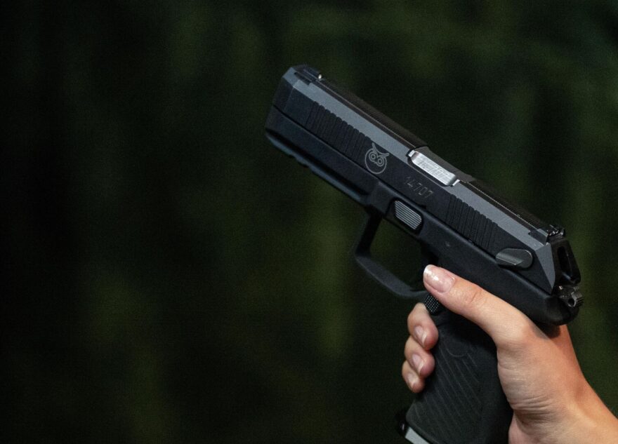 В Тверской области задержали хулигана, стрелявшего по машине