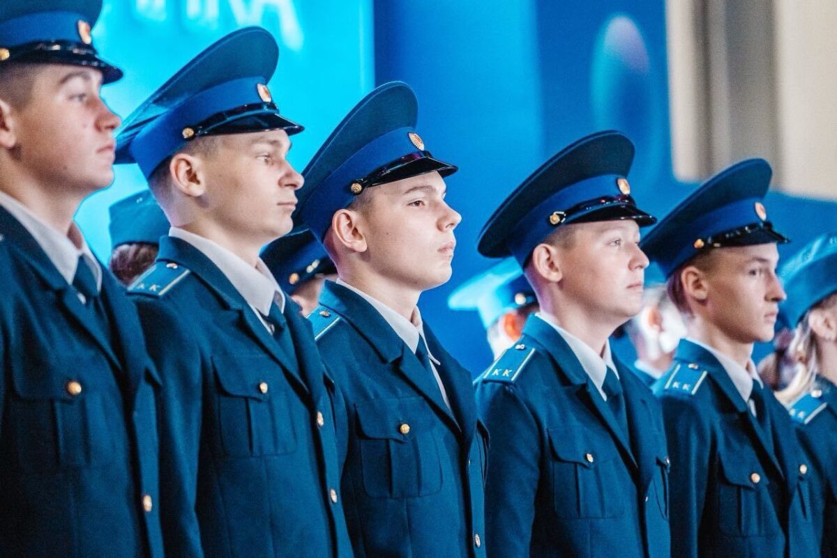 В Твери состоялось посвящение в кадеты ФСБ России учеников Центра образования имени Александра Атрощанка