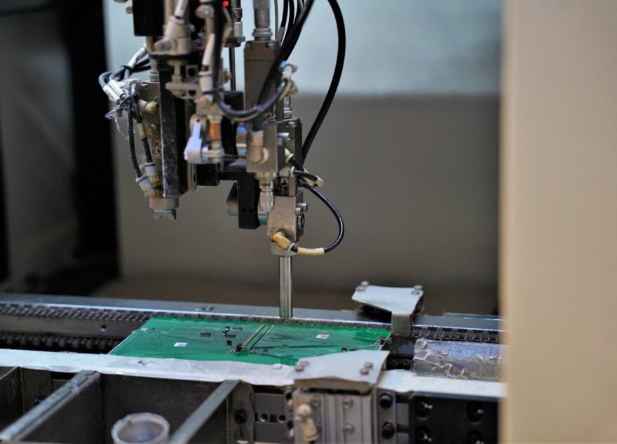 В Тверской области открыли серийное производство системы регулирования температуры воздуха в купе поездов