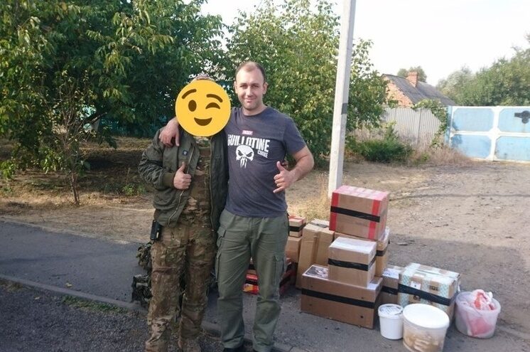Жителю поселка Оленино и его товарищам в зону СВО направили гуманитарный груз Жителю поселка Оленино и его товарищам в зону СВО направили гуманитарный груз