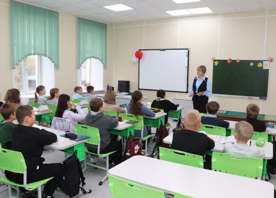 В Торопецком округе полностью обеспечено очное посещение детьми детских садов и школ В Торопецком округе полностью обеспечено очное посещение детьми детских садов и школ