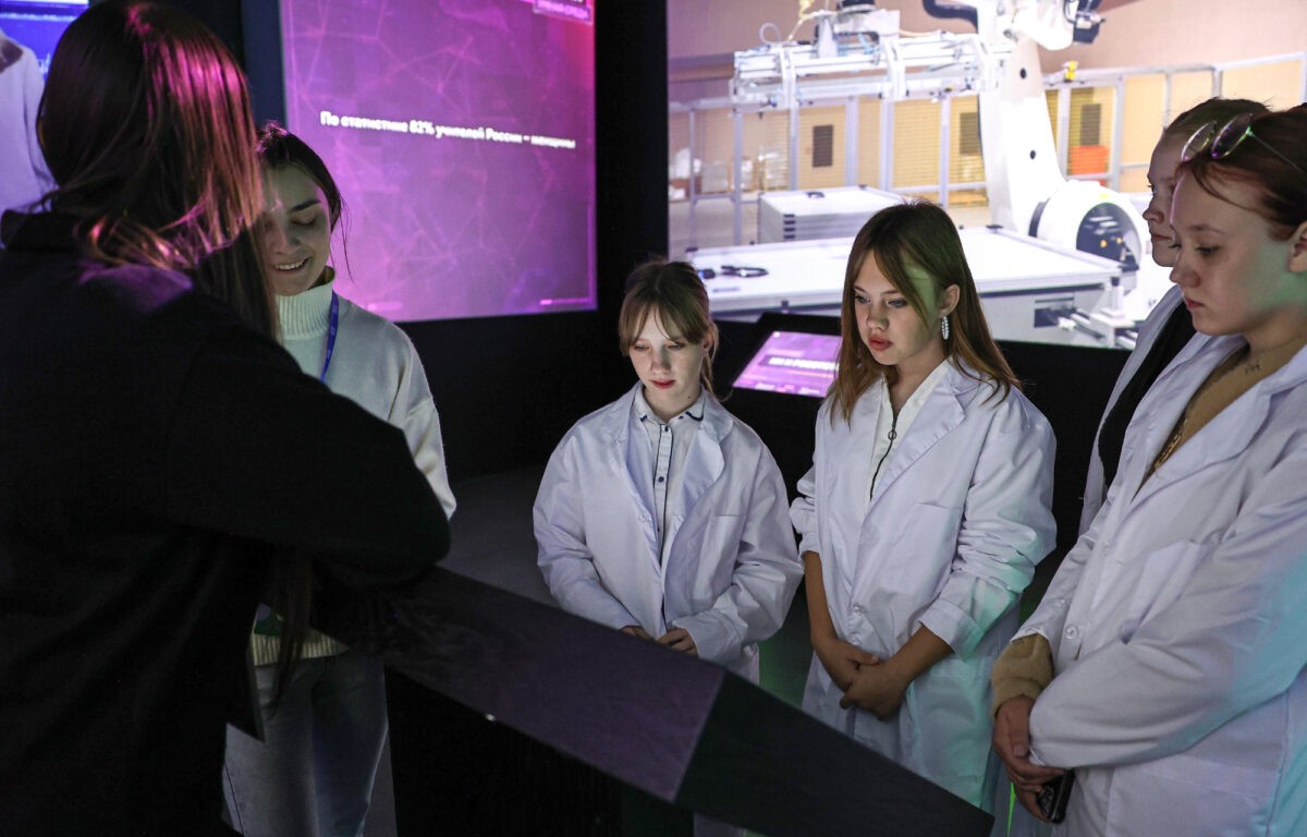 Порядка 5600 школьников Верхневолжья посетили выставку «Лаборатория будущего»