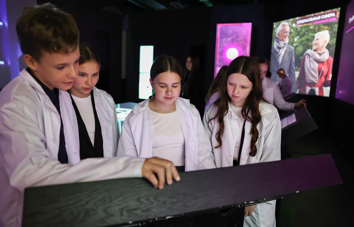 Порядка 5600 школьников Верхневолжья посетили выставку «Лаборатория будущего»