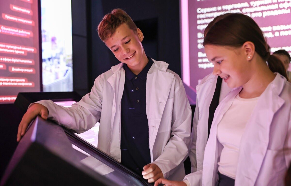 Порядка 5600 школьников Верхневолжья посетили выставку «Лаборатория будущего»