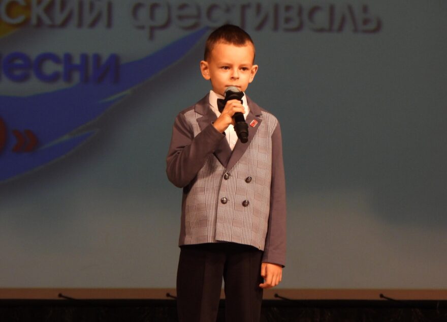 В Калязине собрались участники зональных прослушиваний фестиваля патриотической песни