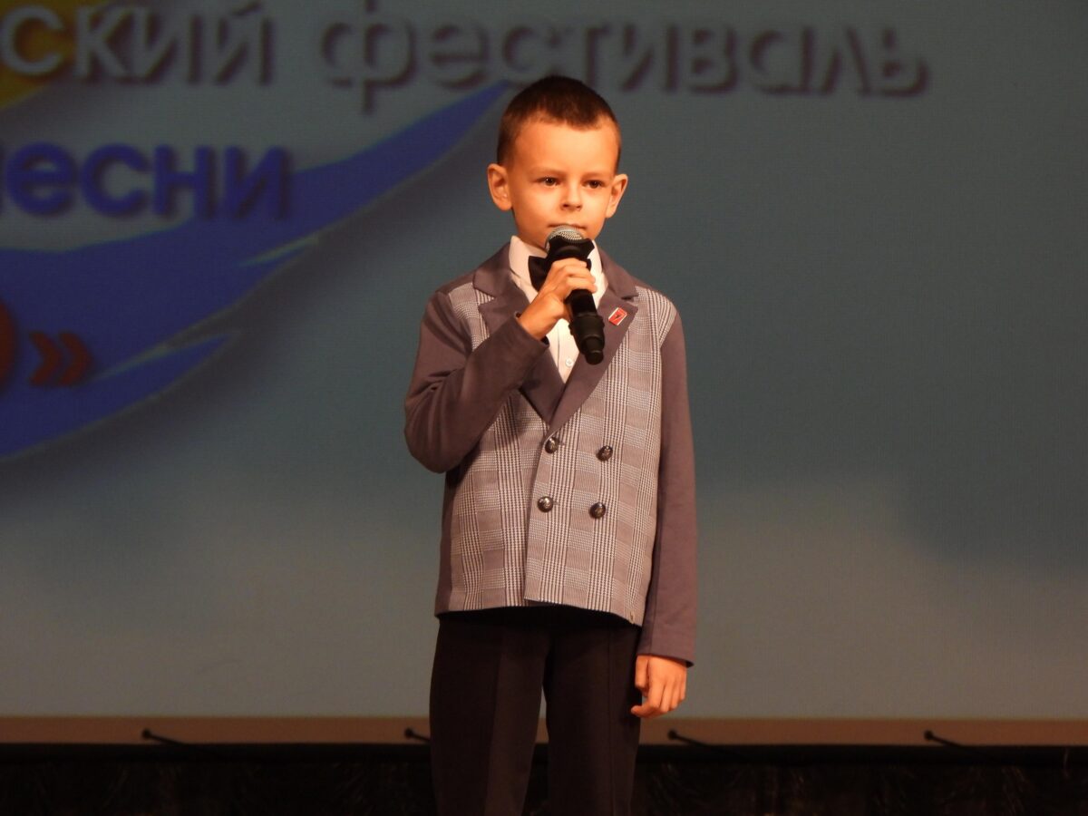 В Калязине собрались участники зональных прослушиваний фестиваля патриотической песни