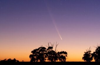 12 и 13 октября жители Тверской области увидят на закатном небе комету