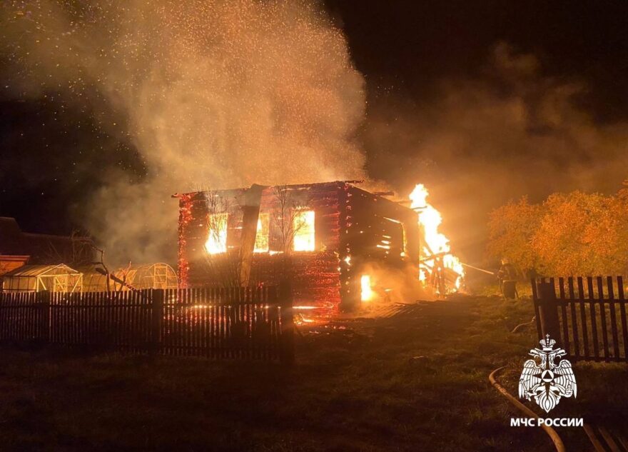 В деревне Тверской области сгорела дача