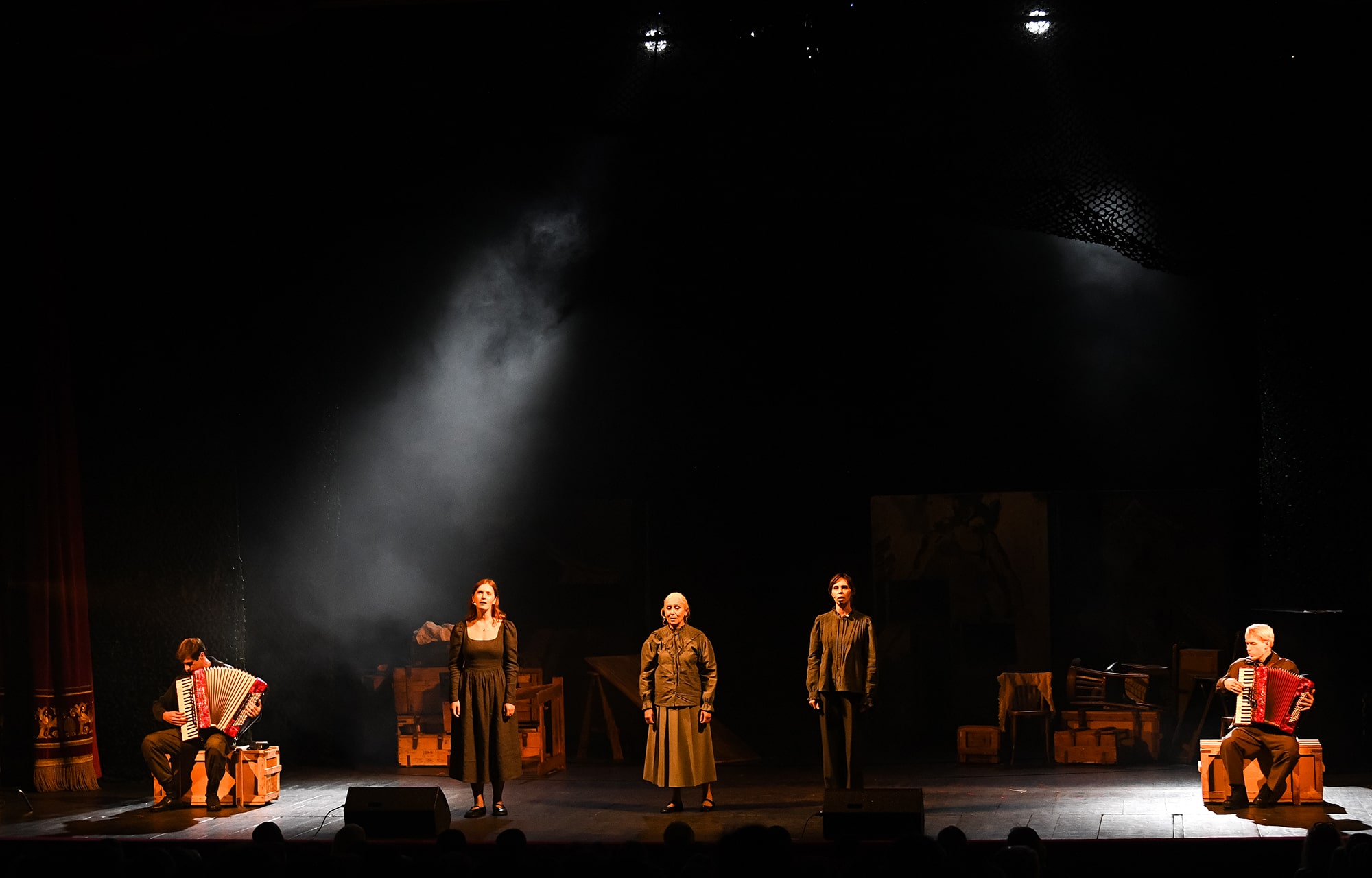 «Сёстры»: в Твери показали спектакль, посвящённый родным и близким героев СВО