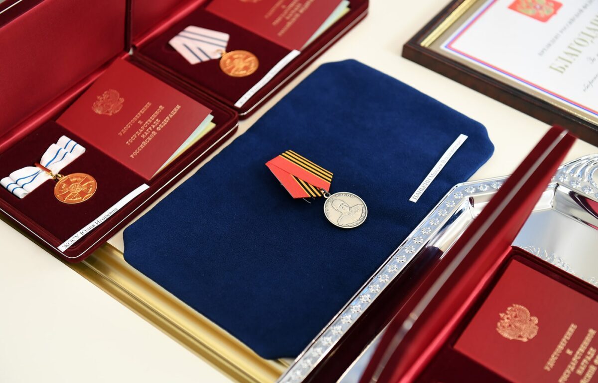 Игорь Руденя вручил жителям Тверской области государственные и региональные награды