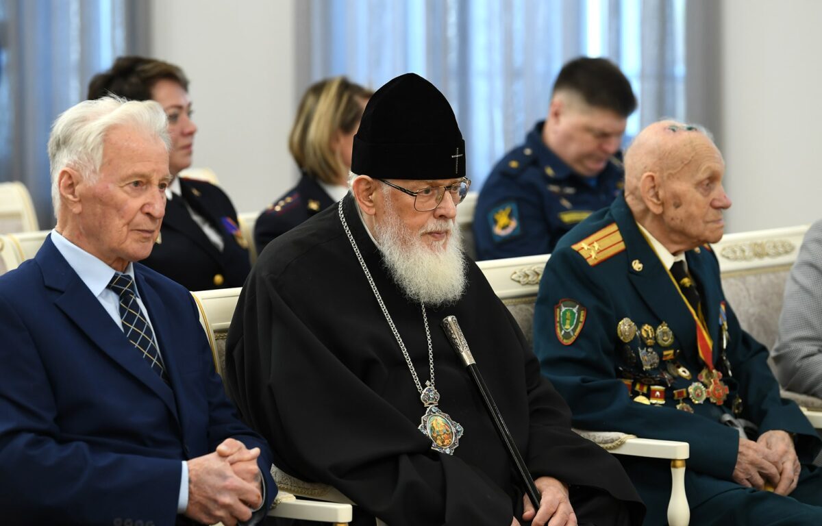 Игорь Руденя вручил жителям Тверской области государственные и региональные награды