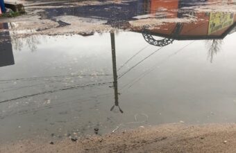 Жители Тверской области не могут сходить на рынок из-за зловонного запаха Жители Тверской области не могут сходить на рынок из-за зловонного запаха