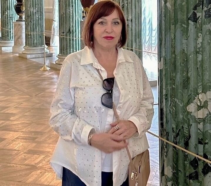 Елена Маслакова: «Настоящие мужчины, вы нужны Вооружённым силам, вы нужны Родине!» Елена Маслакова: «Настоящие мужчины, вы нужны Вооружённым силам, вы нужны Родине!»