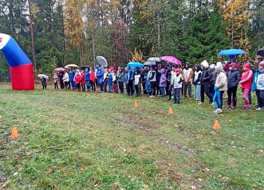 На лыжной трассе в Вышневолоцком округе провели кросс