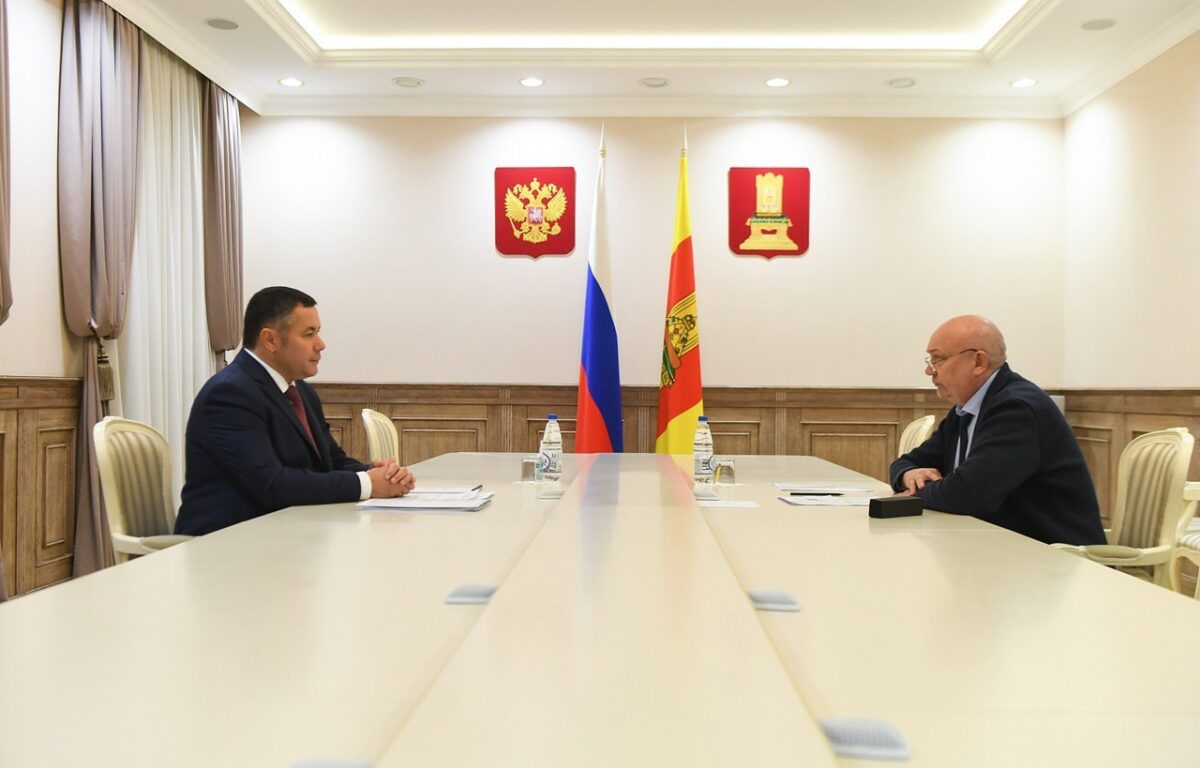 Игорь Руденя провел встречу с главой Осташковского городского округа Алексеем Титовым