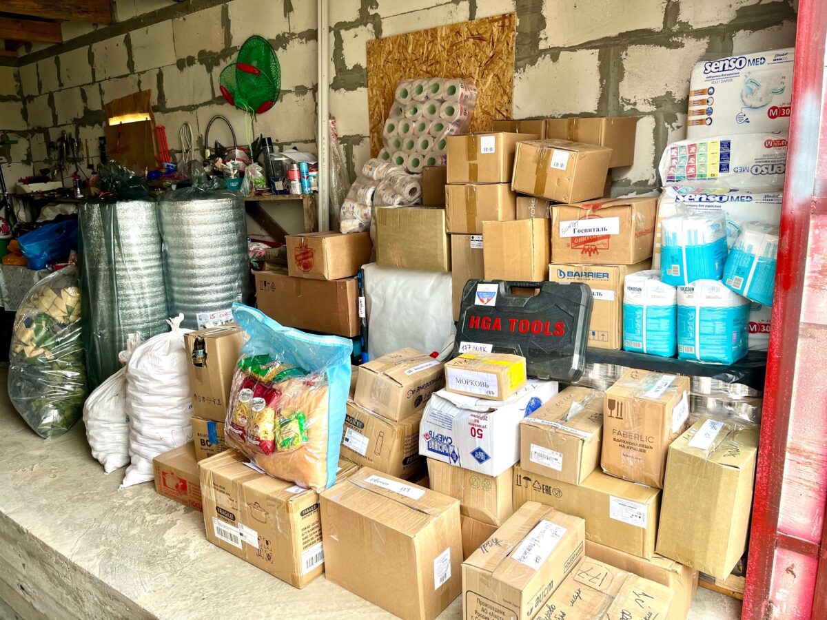 Жители Тверской области отправили в зону СВО большой гуманитарный груз