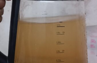 Во многих домах Твери из кранов течет песок