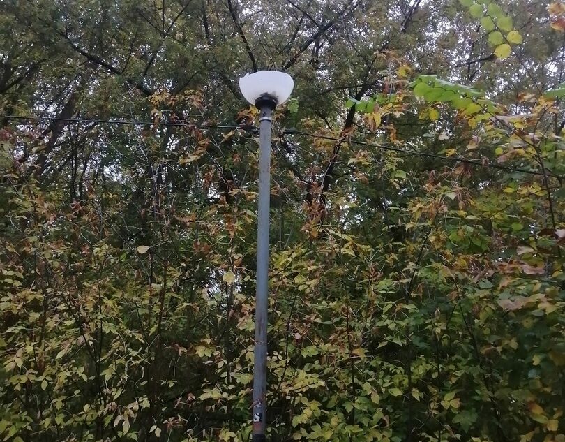В Тверской области вандалы разбили фонари уличного освещения