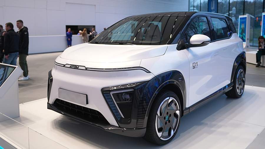 Отечественный электромобиль "Атом" будет ездить на итальянских шинах