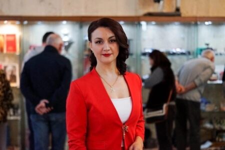 Наталья Исакова: «Нашу Родину защищают настоящие мужчины» Наталья Исакова: «Нашу Родину защищают настоящие мужчины»