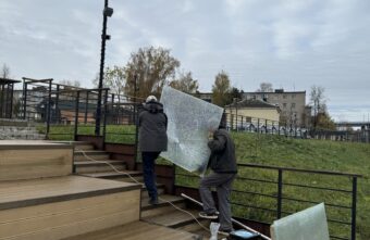 В Тверской области вандалы разбили стёкла на смотровой площадке