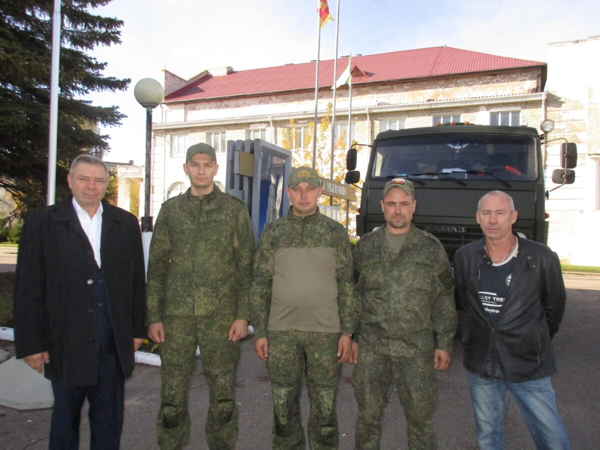 Калязин оперативно собрал стройматериалы и инструменты в зону СВО