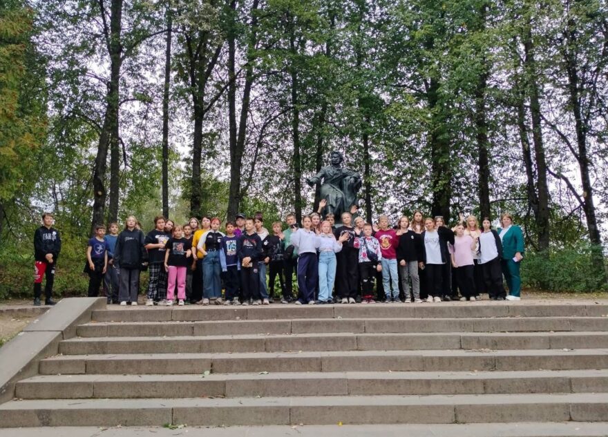 Учащиеся Лихославльского округа посетили Псковскую область
