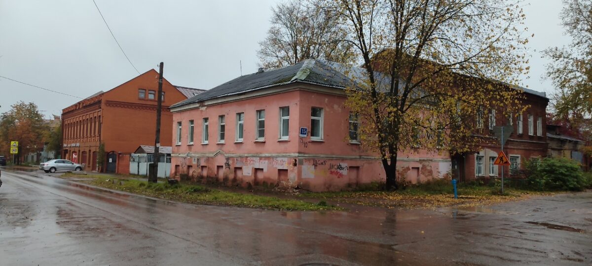 Не проходите мимо: Затьмацкая пожарная часть в Твери