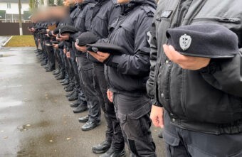 В Твери торжественно встретили сотрудников ОМОН «Барс» В Твери торжественно встретили сотрудников ОМОН «Барс»