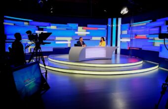 Отопление, восстановление Торопца: Игорь Руденя ответил на актуальные вопросы в прямом эфире