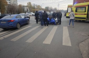 В Твери парень на Иже сбил на пешеходном переходе пенсионера В Твери парень на Иже сбил на пешеходном переходе пенсионера
