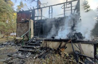 При пожаре в Тверской области погибли мужчина и женщина