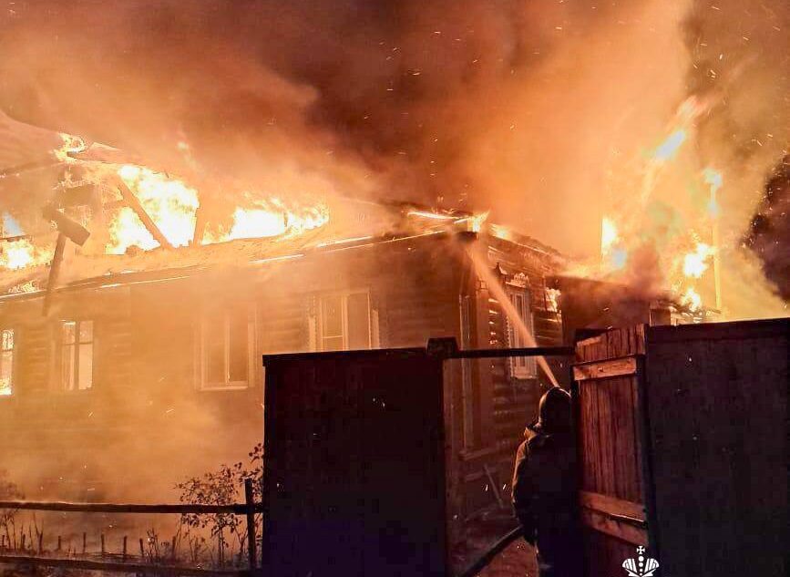 В Удомле сгорел жилой дом