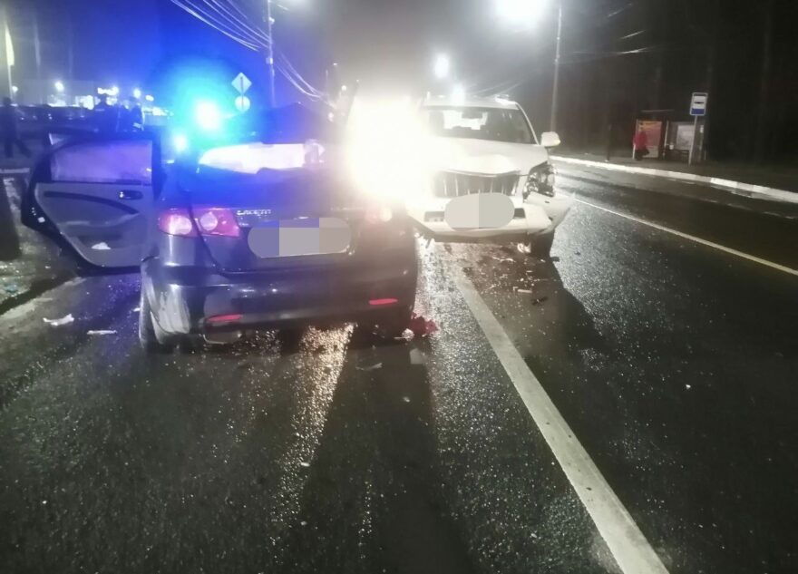 Водитель и ребенок попали в реанимацию после ДТП в Твери