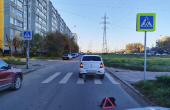 В Твери водитель легковушки сбил на "зебре" 17-летнюю девушку В Твери водитель легковушки сбил на "зебре" 17-летнюю девушку