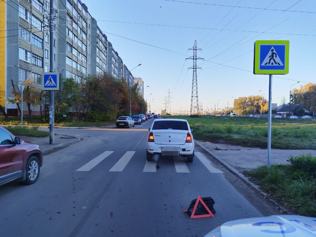 В Твери водитель легковушки сбил на "зебре" 17-летнюю девушку