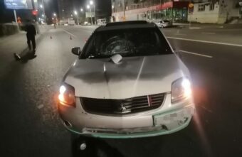 Нарушительница попала под колёса машины в Твери