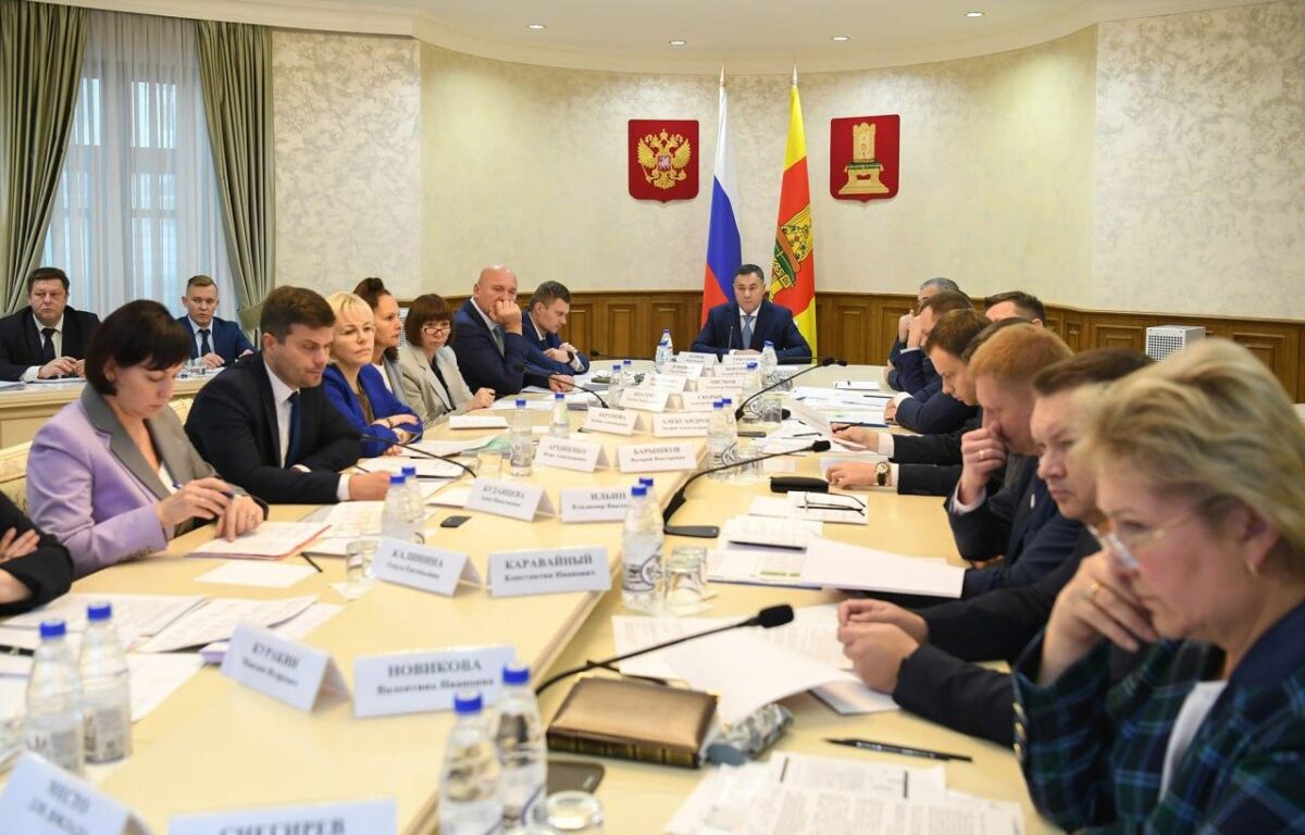 Губернатор провёл заседание оперативного штаба по ликвидации последствий атаки БПЛА в Торопце