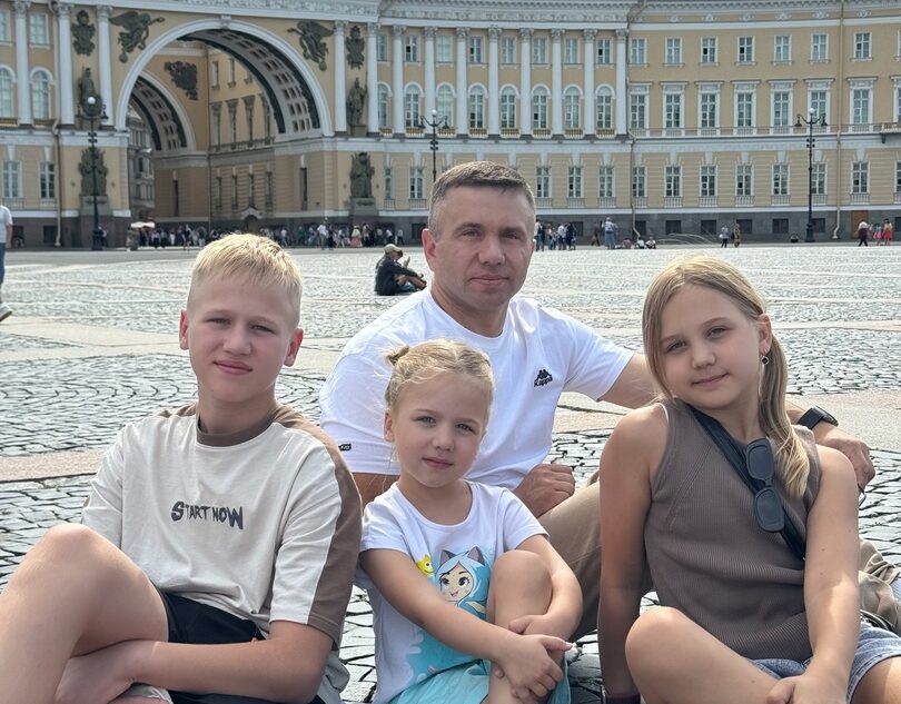 Многодетный отец Андрей Николашкин рассказал, в чем заключается отцовское счастье Многодетный отец Андрей Николашкин рассказал, в чем заключается отцовское счастье