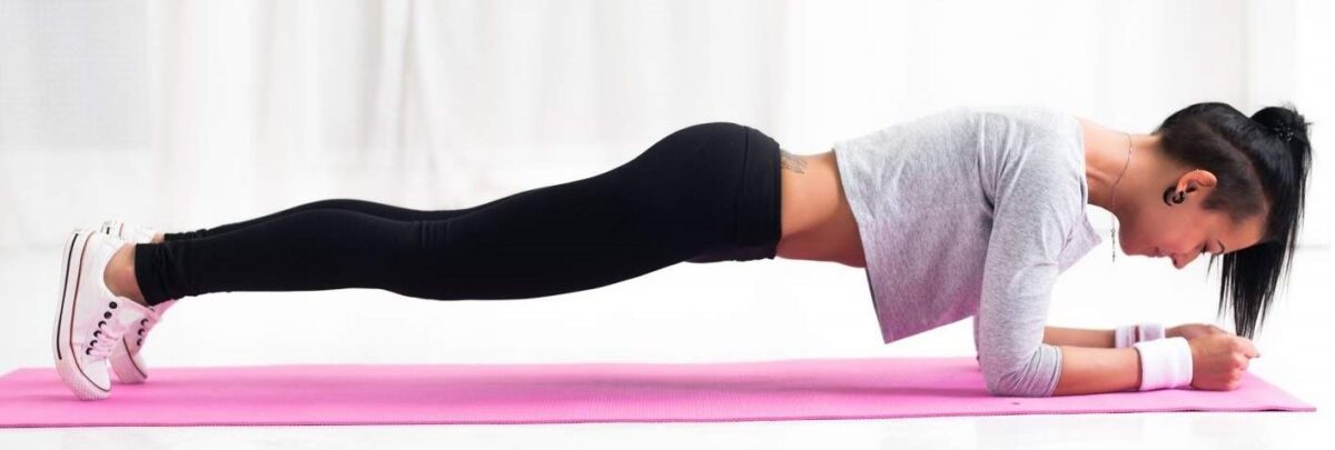 Врач назвала простое упражнение, которое спасет от инсульта