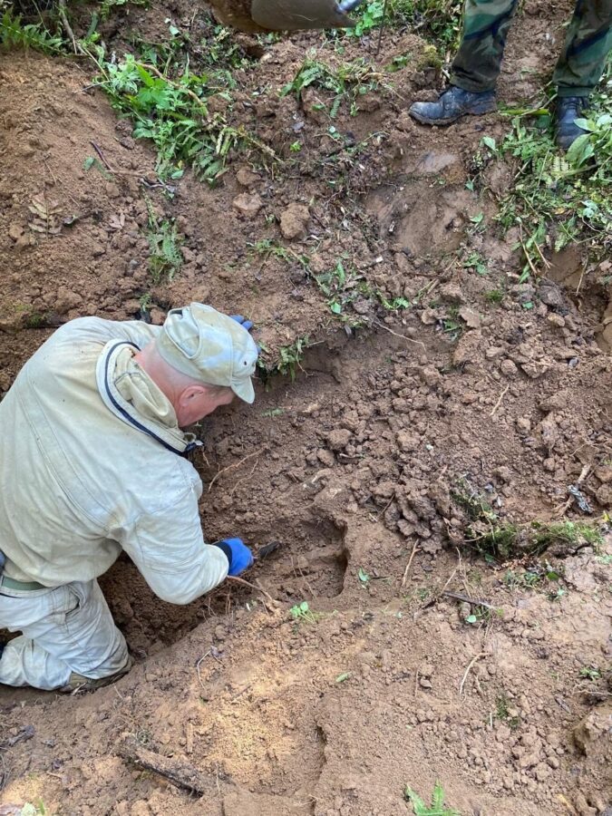 Тверские поисковики нашли неучтенное захоронение красноармейцев