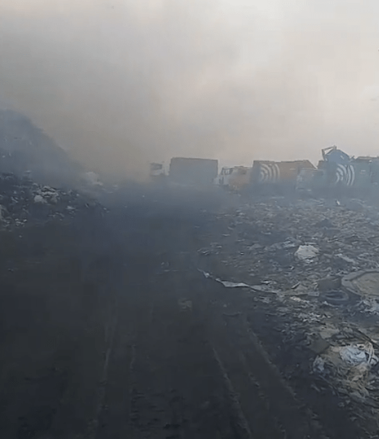 Мусорная свалка не дает спать жителям Тверской области