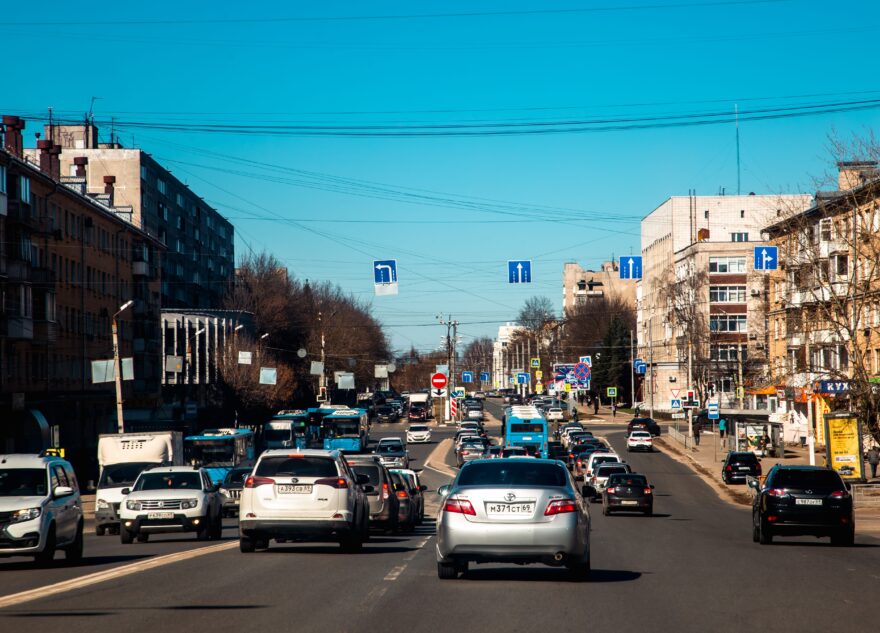 Россияне активно переходят на автомобили с альтернативным топливом Россияне активно переходят на автомобили с альтернативным топливом
