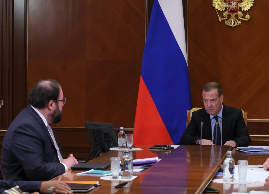 Дмитрий Медведев избран председателем Совета директоров «Ростелекома» Дмитрий Медведев избран председателем Совета директоров «Ростелекома»