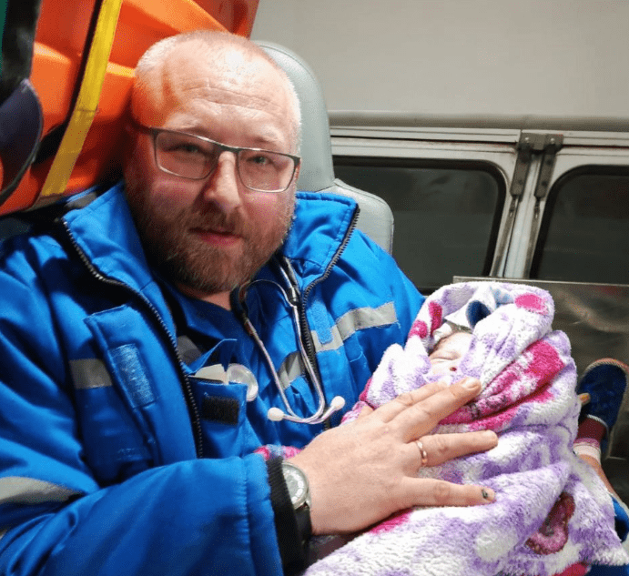 В Тверской области бригада скорой помощи приняла роды на дому