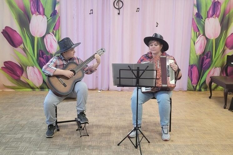 В Андреаполе выступили семейные ансамбли