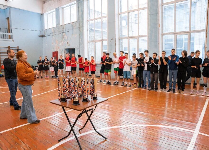 Чемпионат школьной баскетбольной лиги прошёл в Лихославле