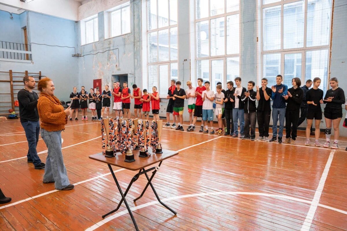 Чемпионат школьной баскетбольной лиги прошёл в Лихославле