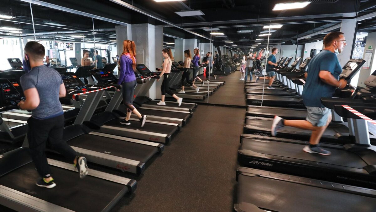 Эксперт рассказала, как не заразиться инфекциями в спортзале
