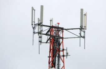 В Тверской области увеличивают количество станций для обеспечения связью жителей на селе В Тверской области увеличивают количество станций для обеспечения связью жителей на селе